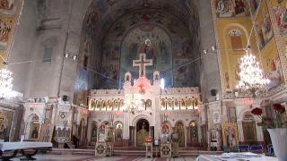 Cum se pregătesc bisericile să-și întâmpine credincioșii în noaptea de Înviere