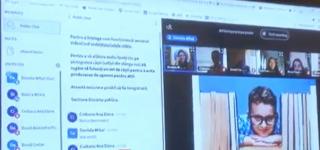 Cursuri de istoria artei la Şcoala FDVDR: "Experimentele și jocul din artă îi ajută pe copii să capete siguranță"