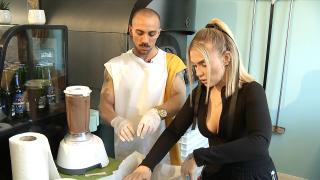 Vedetele gătesc la Observator. Oana Radu şi soţul ei au gătit o prăjitură proteică pentru masa de Paşte