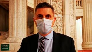 Versurile propuse de Dan Barna pentru o campanie de vaccinare pe manele
