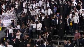 Scene halucinante in Israel. Oamenii au continuat să danseze și să cânte după busculada care a ucis 44 de oameni