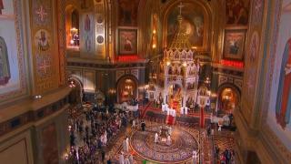 Cum au sărbătorit credincioşii noaptea de Înviere în alte ţări: În Grecia a fost spectacol cu artificii