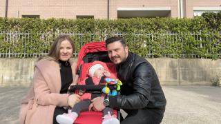 Daria, copilul-miracol care a luptat pentru viață. După un an și jumătate petrecut în spital, fetița a ajuns acasă