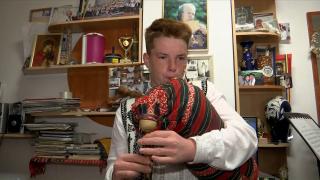 ''Pistruiatul'', copilul minune care cântă la cele mai neobișnuite instrumente. Unele dintre ele sunt demne de Cartea Recordurilor