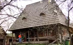 Oază de relaxare pentru turiştii sosiţi în Maramureş. Oamenii s-au bucurat de un adevărat festin cu bucate tradiţionale