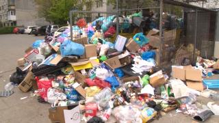 Sufocat de tomberoane pline cu gunoaie, Ploieștiul riscă să intre în stare de alertă. Cum arată faţa mai puţin curată a României, o nouă campanie Observator