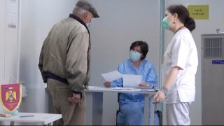 Maraton de vaccinare împotriva Covid-19 în centrele MApN din țară. ”Am aşteptat mult pentru că nu am fost sigur, apoi am decis să-l fac!”