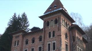 Castelul de la Zlatna, unde s-a filmat "Noi, cei din linia întâi", va deveni hotel de 5 stele, după ce a fost cumpărat de un mare lanţ hotelier