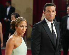 Jennifer Lopez şi Ben Affleck, fotografiaţi din nou împreună la 17 ani după despărţire. Cum au fost surprinși cei doi