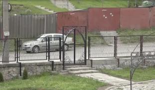 Turiştii pot folosi o nouă cale de acces spre Castelul Corvinilor: "Foarte inspirată ideea"