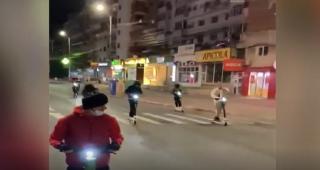 Mai mulţi tineri din Târgovişte s-au filmat când efectuau exerciţii periculoase cu trotinete închiriate. Poliţia a intrat pe fir