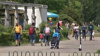 Prima zi fără restricţii. Ce au făcut românii în ziua din care masca nu mai este obligatorie în spaţiile deschise