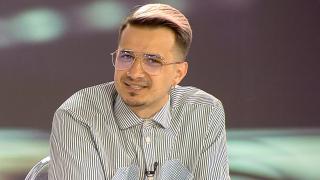 Keed de la Şatra Benz este artist pe scenă, dar şi în bucătărie: Prima piesă am făcut-o la 16 ani