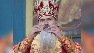 "Războiul sfânt" din Biserica Română: Care este miza scandalului dintre Patriarhul Daniel şi ÎPS Teodosie