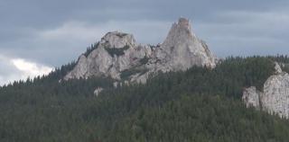 Munții Rarău, un ținut de poveste, locul ideal pentru cei care vor să evadeze în mijlocul naturii