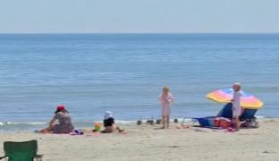 Primele zile cu temperaturi de vară i-au convins pe turişti să petreacă weekendul pe litoral