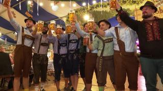 Românii, locul trei în topul mondial al consumatorilor de bere. I-am depăşit chiar şi pe nemţi