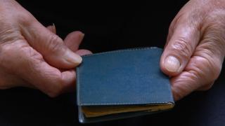 Spaima celor născuţi în anii 70-80 s-a adeverit: pensiile decreţeilor sunt în pericol. Soluţia controversată propusă de Banca Mondială