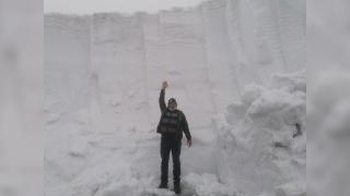 Zăpadă de peste 6 metri pe Transfăgărăşan. Imagini spectaculoase