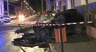 Doi bărbaţi, în stare gravă la spital, după ce au intrat cu maşina în zidul unei case din Târnăveni. Şoferul tocmai fusese implicat într-un scandal