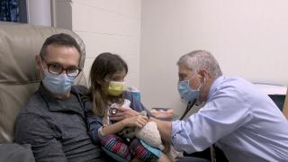 România a început vaccinarea copiilor între 12 și 15 ani. În ce fel de centre pot primi vaccinul împotriva Covid-19