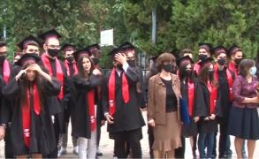 Povestea celor cinci colegi de clasă din Ploieşti care au terminat liceul cu media 10