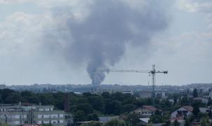 Cât de toxic a fost aerul după incendiul de la depozitul de deșeuri din București. Șef Garda de Mediu: "Aproape că îmi dau lacrimile după o oră petrecută aici"