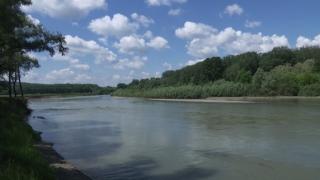 România a început să piardă teren constant de la inundațiile din 2008 încoace. Granița țării s-a mutat