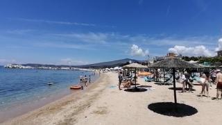 Cozi uriaşe la vamă în Grecia, turiştii au fost nevoiţi să aştepte chiar şi 6 ore: "Este îngrozitor! Este inacceptabil!"