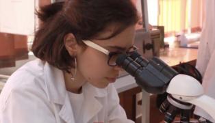 O româncă acceptată la Oxford, lovită în plin de Brexit. Fata are nevoie de 200.000 de lire sterline ca să poată să îşi continue studiile