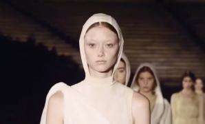 Colecție spectaculoasă marca Dior, prezentată la Atena