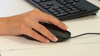 Românii preferă cumpărăturile online și după pandemie