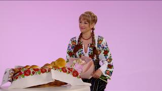 Nadia Duluman, între scenă şi catedră. Artista de muzică populară pregăteşte cel de-al patrulea album