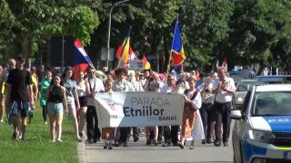 Parada etniilor din Banat. Spectacol cu muzică şi dansuri tradiţionale, la Festivalul Etnica, în Reşiţa - VIDEO