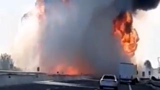 Grav accident pe o autostradă din Italia: Doi şoferi au murit, după ce vehiculele pe care le conduceau s-au ciocnit şi au luat foc