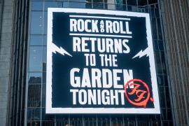 S-a dat startul concertelor cu public numeros, în New York. Fără mască și distanțare, peste 20.000 de oameni s-au bucurat de muzică