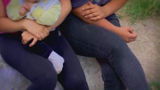 Cum s-a schimbat viaţa celor două surori minore, dupa ce au fost violate si au devenit mame