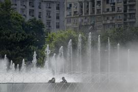 România, între coduri de caniculă şi furtuni. Temperaturile au ajuns chiar şi la 45 de grade, iar un bărbat a murit din cauza căldurii