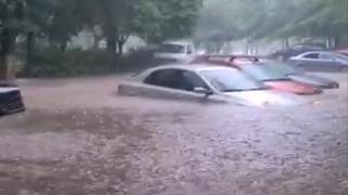 La Galați a plouat într-o oră cât pentru o lună. Ploaia și grindina au făcut prăpăd în oraș