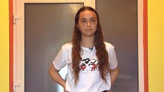 Alexandra, adolescenta de 14 ani în căutarea echilibrului: "Aşa merg eu acum. Cu piciorul stâng pe vârf"