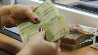 Lecţii de pandemie: bani albi pentru zile negre. Experţii avertizează că preţurile vor creşte