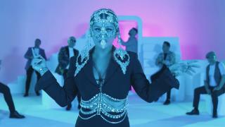 Loredana Groza a lansat o nouă piesă alături Jador, Costi Ioniță, Baboiash, Adi de la Vâlcea, Nicu Paleru, Vali Vijelie, Jean de la Craiova şi Ştefan: "Orice cântec are dreptul la viaţă"