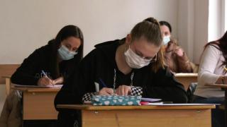 Primele reacții după BAC-ul la română. Elevii s-au arătat surprinși de subiectele primite
