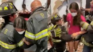 Adolescentă de 14 ani, salvată de pompieri după ce fratele mai mic a blocat-o accidental într-un seif vechi de bancă, în SUA - VIDEO