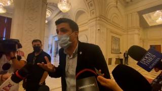 Sergiu Vlad, Chestor al Senatului, susține că a fost agresat de Șoșoacă: "Nu mă mir că este la al treilea divorț"