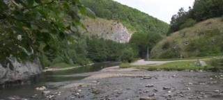 Au fugit de caniculă în vârf de munte. Au venit turişti şi de peste ocean: "Suntem în concediu, venim din Chicago după 9 ani"