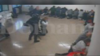 Scandal monstru în Italia. Deținuți bătuți și umiliți într-o închisoare, 52 de gardieni sunt anchetați de autorități