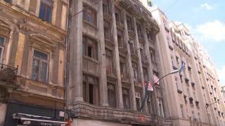 Disperare pentru zeci de oameni ale căror apartamente sunt în reabilitare din 2010: "Noi ăştia în vârstă nu ştiu dacă mai apucăm; aici este drama"