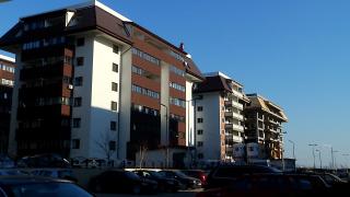 Românii, tot mai dependenţi de împrumuturi. Experţii avertizează să fim atenţi la cât ne îndatorăm