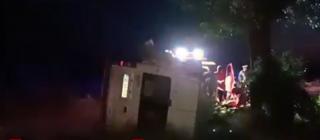 Accident mortal în drum spre stupină. Un bărbat din Teleorman a pierdut controlul dubei care s-a oprit într-un copac